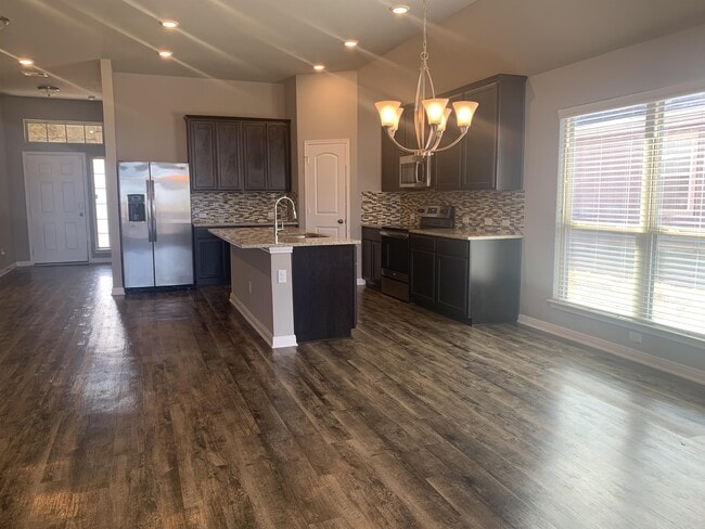 Building Photo - 8302 Pleasant Trail Dr