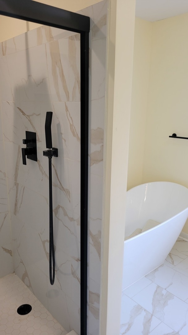 Building Photo - 630 Maple Ct