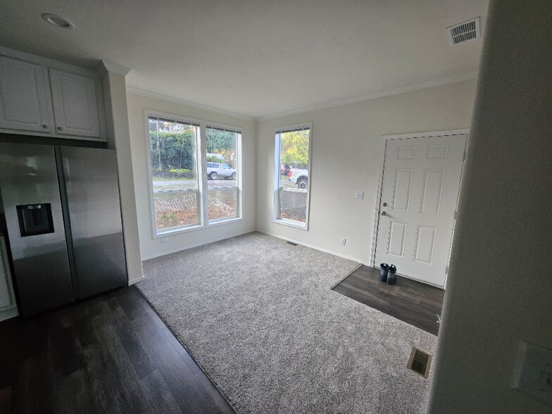 Building Photo - 1110 15th St