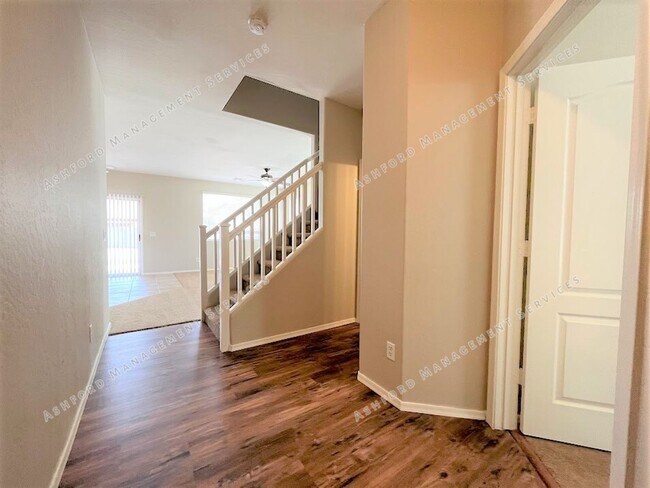 Building Photo - 2417 S 90th Glen