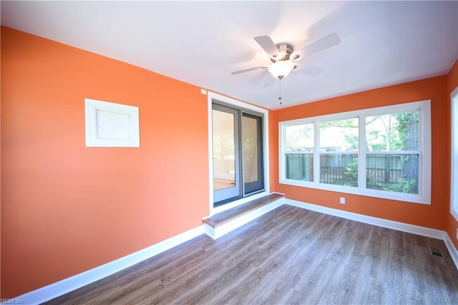 Building Photo - 8356 Cape View Ct