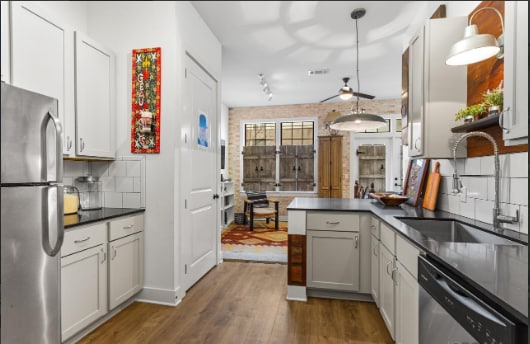 Building Photo - 255 E Boyd Dr