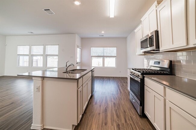 Building Photo - 220 Red Buckeye Loop