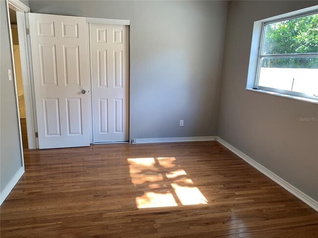 Building Photo - 3516 W San Pedro St