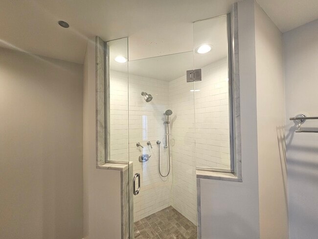 Building Photo - 415 E North Water St