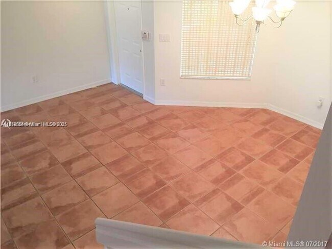 Building Photo - 6865 SW 164th Ct