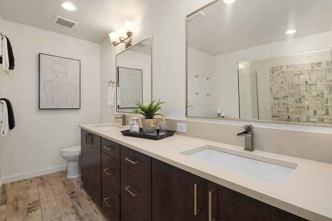 Building Photo - 3bd/3ba Seattle Townhome