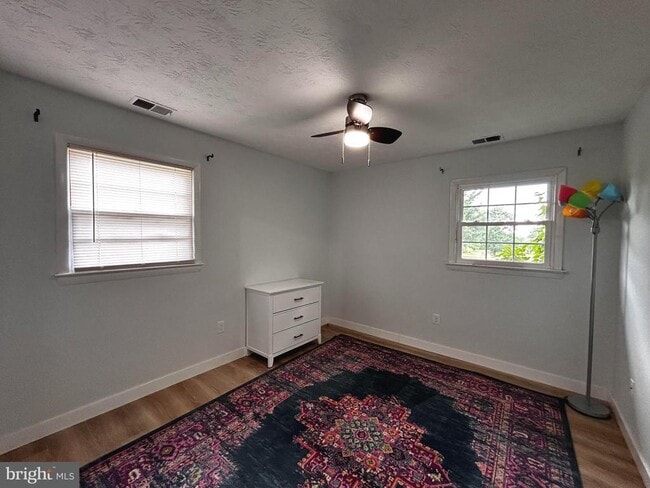 Building Photo - 112 Virginia Dr