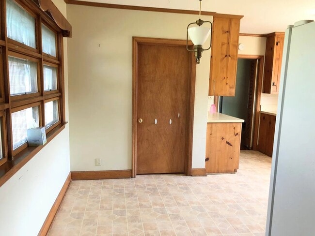 Building Photo - 1619 Jones Blvd