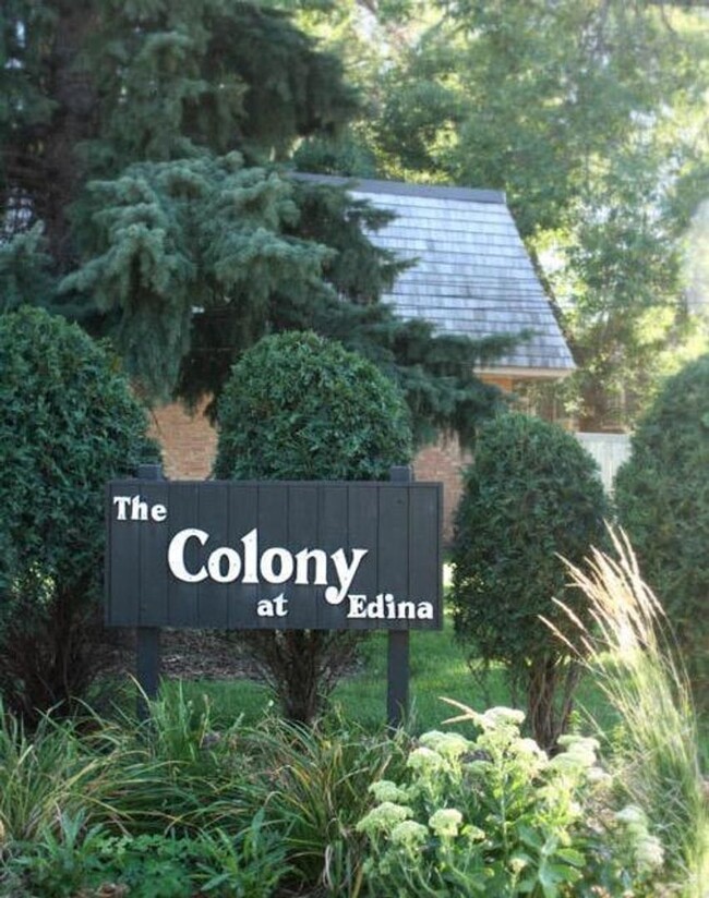 Building Photo - Colony Way Condo! Cable Included! All Bran...