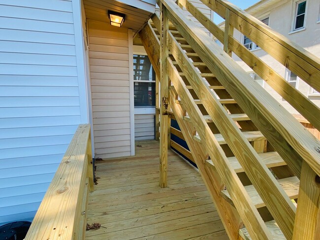 Building Photo - 2507 Seminary Ave