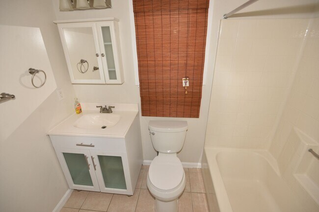 Building Photo - 1269 Brahms Dr