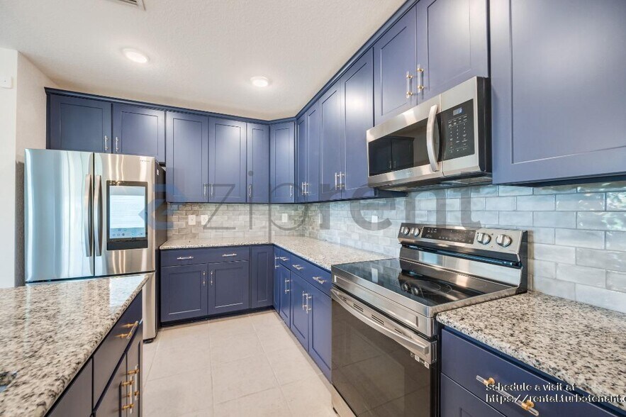 Building Photo - 8750 Cascade Price Cir