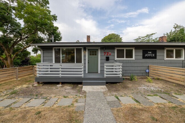 Primary Photo - 723 29th Ave S