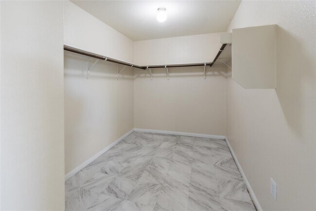 Building Photo - 18436 Weatherby Ln