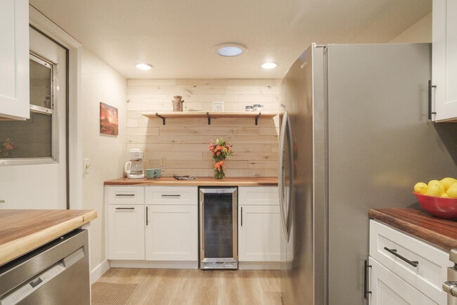 Building Photo - 287 Leisure World