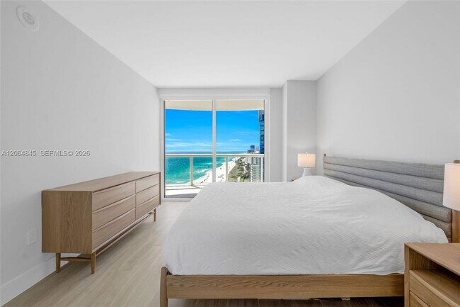 Building Photo - 6365 Collins Ave