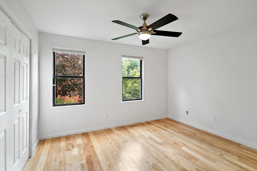 Building Photo - 4303 Laclede Ave