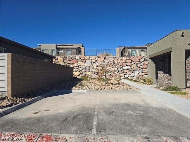 Building Photo - 905 Belleforte Ln