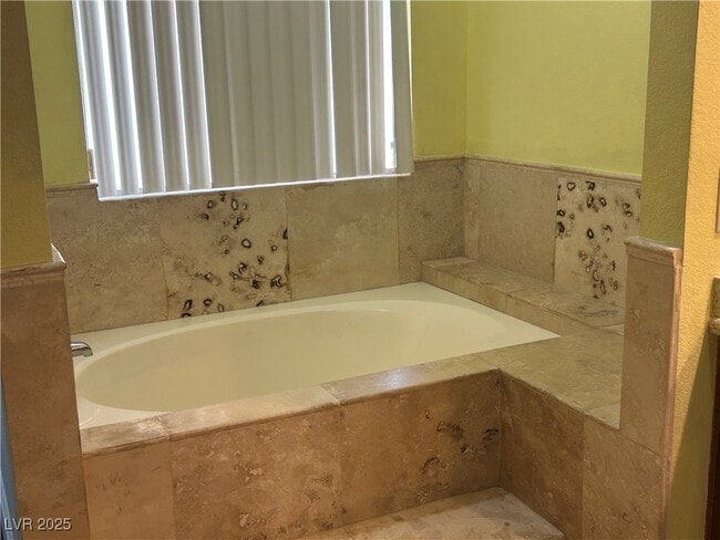 Building Photo - 3436 N Tenaya Wy