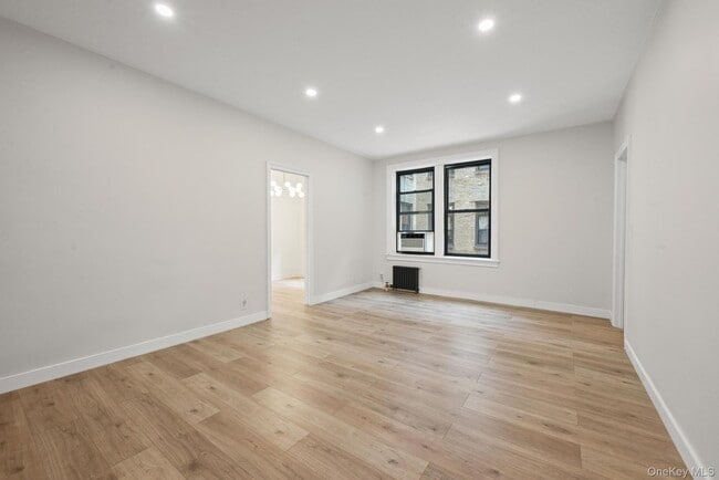 Building Photo - 136-5 Sanford Ave