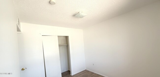 Building Photo - 11516 Jim Ferriell Dr