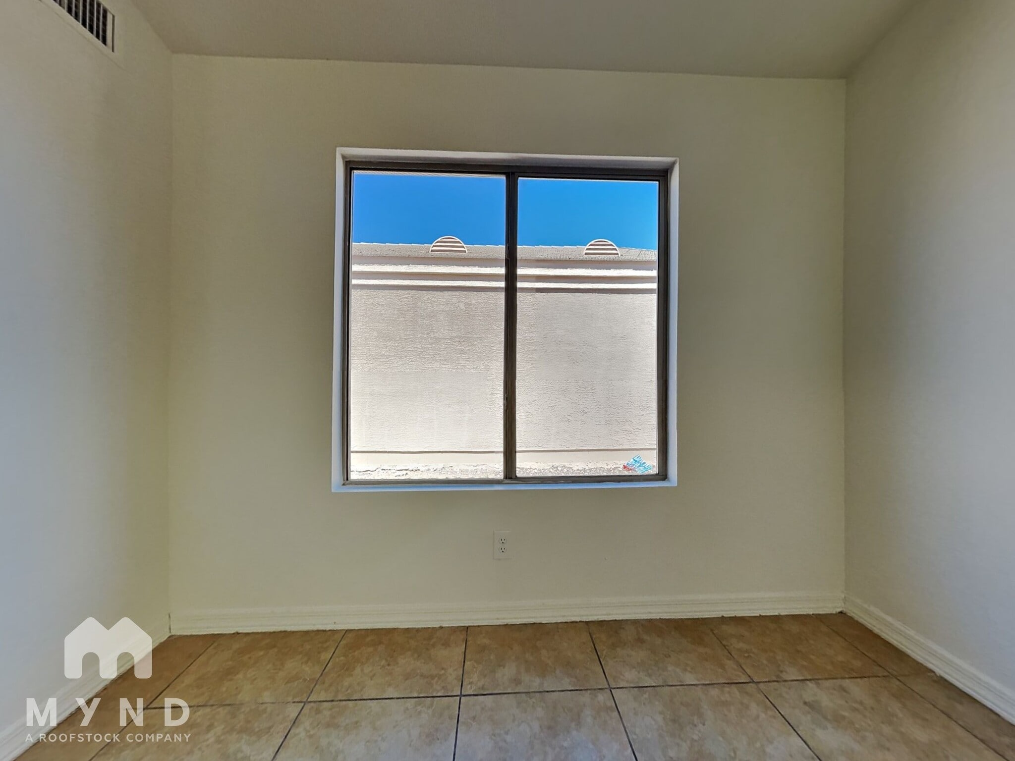 Building Photo - 3005 N 89th Dr