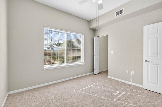 Building Photo - 9739 Meadow Field Cir