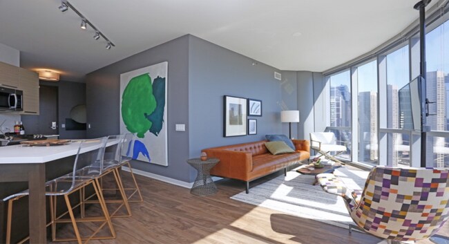 Building Photo - 902 W Madison St