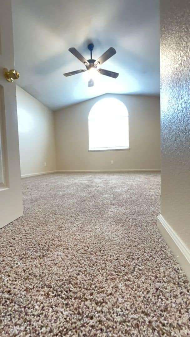 Building Photo - 2504 Ives St