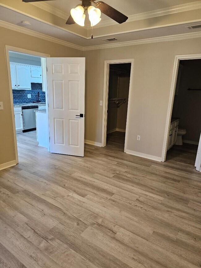 Building Photo - 119 Cedar Spring Cir