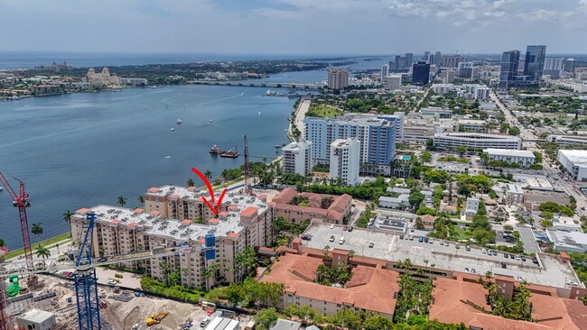 Building Photo - 1801 N Flagler Dr