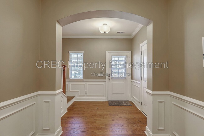 Building Photo - 1157 Leary St