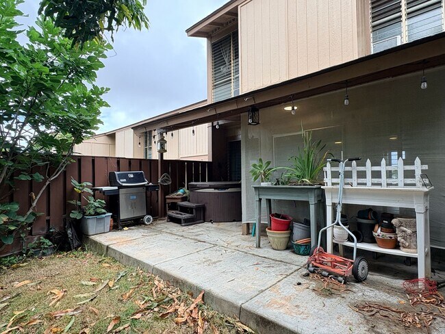 Building Photo - Makakilo Townhouse