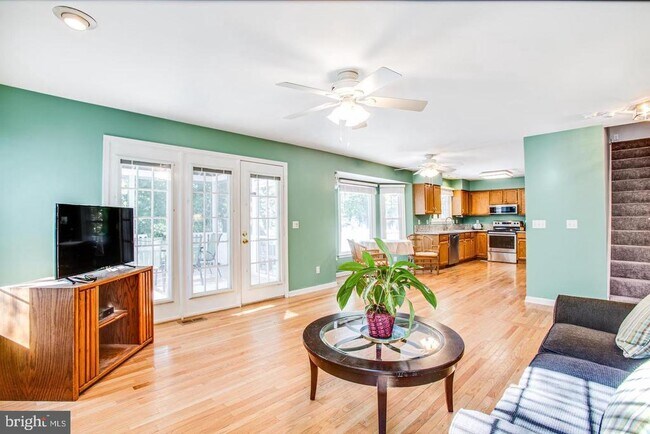 Building Photo - 201 Anchor Cove