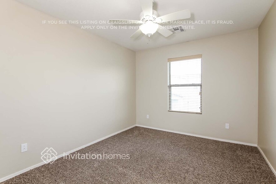 Building Photo - 11166 W McKinley St