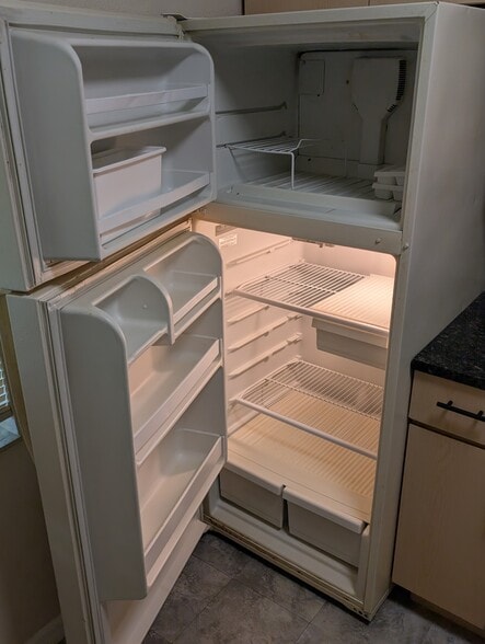 Building Photo - 4512 E 10th Ave