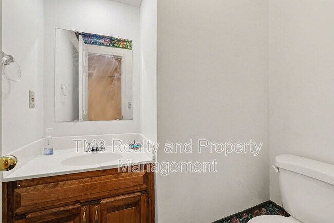 Building Photo - 10313 W 131st St