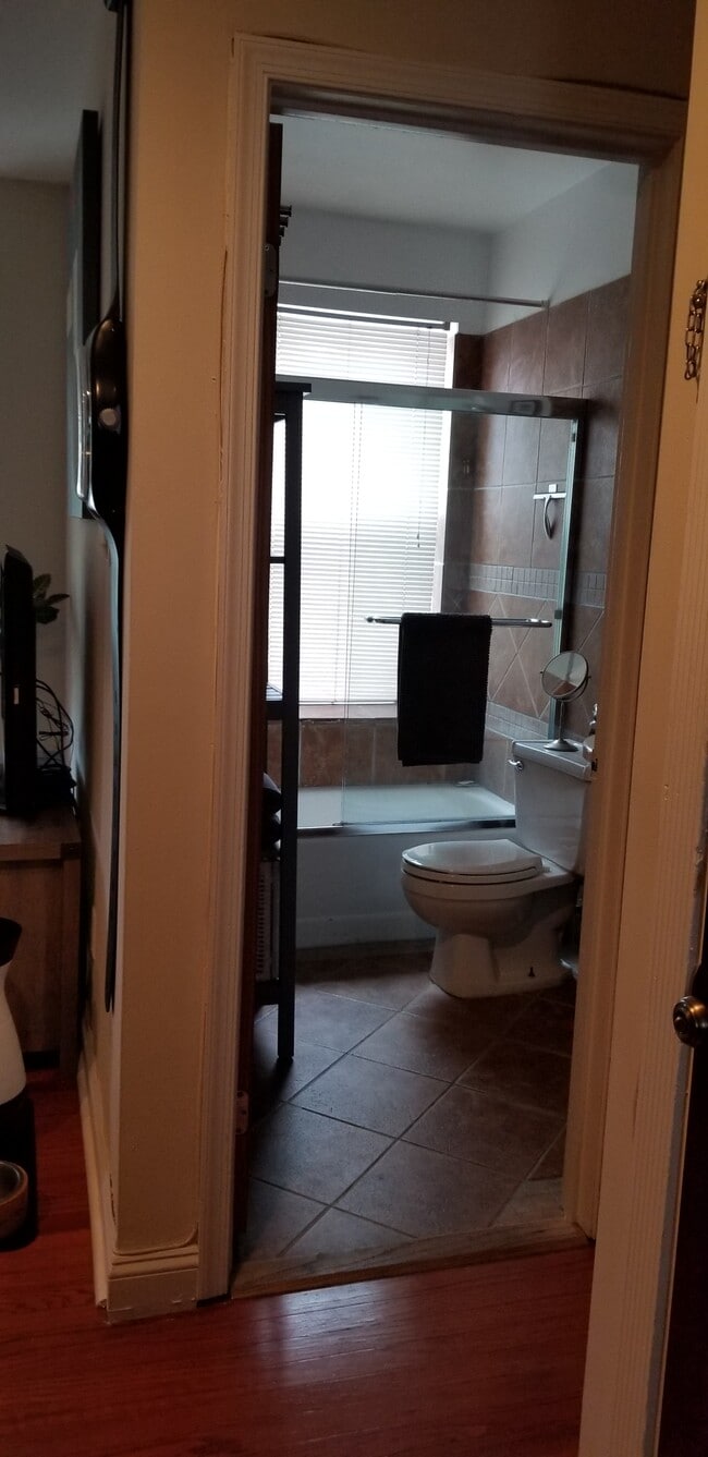 Building Photo - 1745 Kilbourne Pl NW