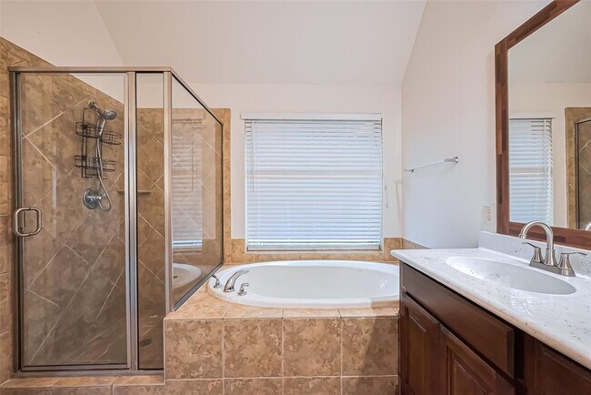 Building Photo - 6010 Le Moyne Pass Ln