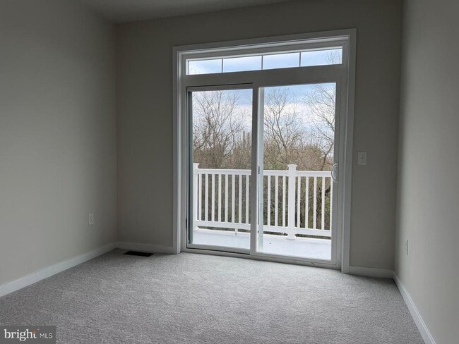 Building Photo - 777 Platinum Dr