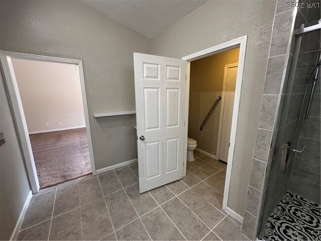 Building Photo - 2109 N Cedar Hills St