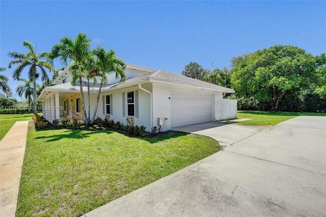 Building Photo - 4024 Frances Dr