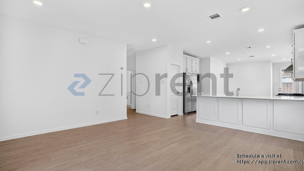 Building Photo - 6415 Serenity Terrace Dr