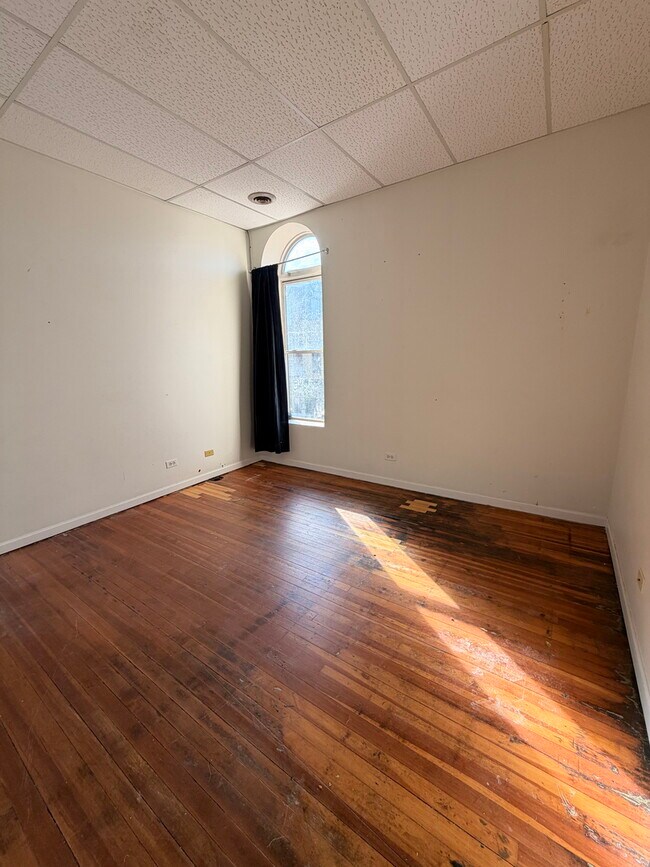 Building Photo - 226 N Benton St