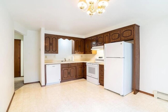 Building Photo - 1701 Saint Agnes Dr