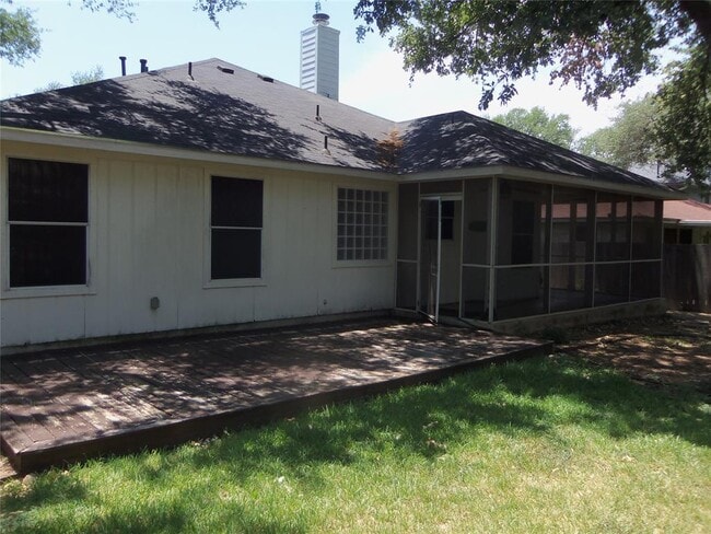 Building Photo - 8020 Osborne Dr