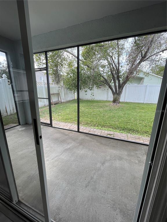 Building Photo - 4939 Woodmere Rd