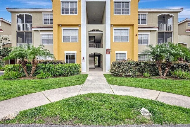 Building Photo - 5500 Bentgrass Dr