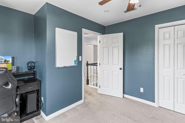 Building Photo - 22045 Clipper Dr